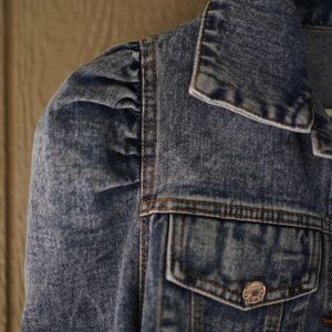 Denim Puff Sleeve Lightly Distressed Cropped Jacket - NEW